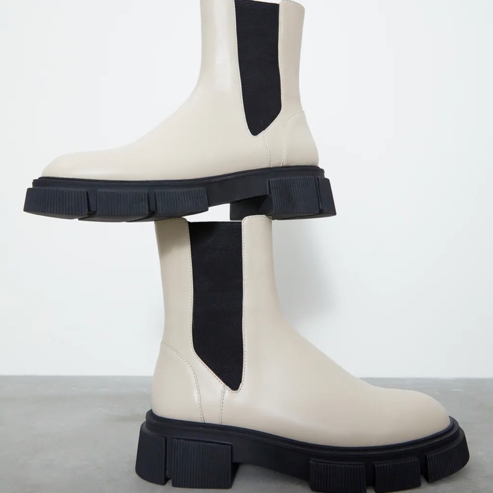 Zara Genuine Leather Lug sole Booties
